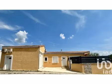 maison de ville à la coucourde (26740)