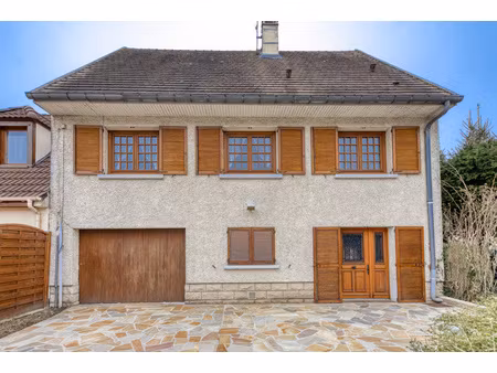 maison 7 pièces 150 m²