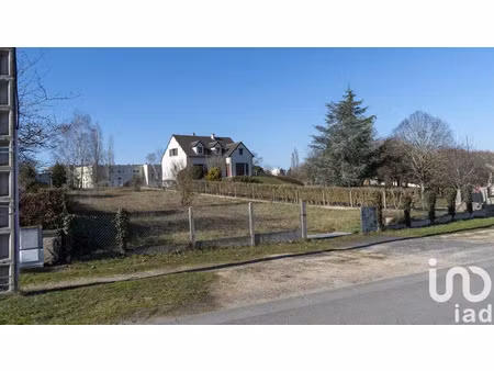 terrain à la châtre (36400)