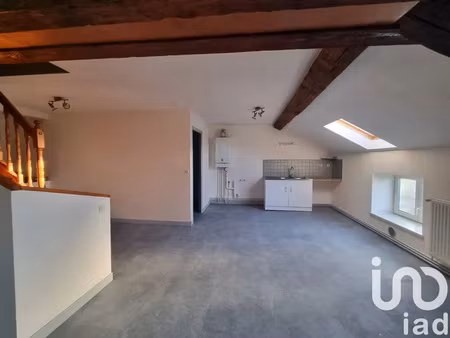 immeuble à floing (08200)