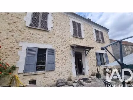 maison de village à condé-en-brie (02330)