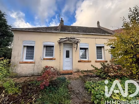 maison de village à seboncourt (02110)