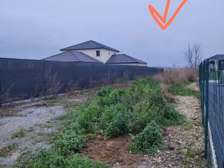terrain à bâtir à la ville-aux-bois-lès-pontavert (02160)