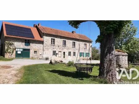 maison de campagne à saint-priest-des-champs (63640)