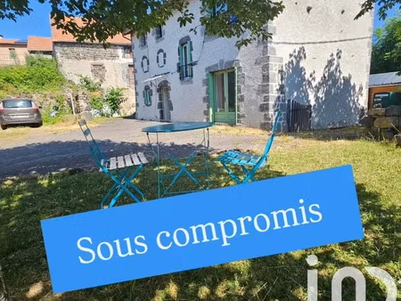 maison à aydat (63970)