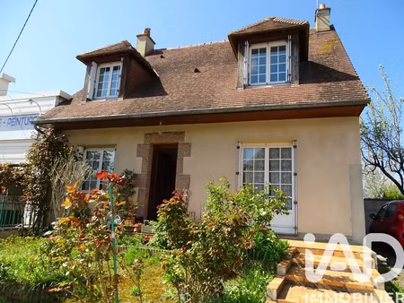 maison à mansigné (72510)