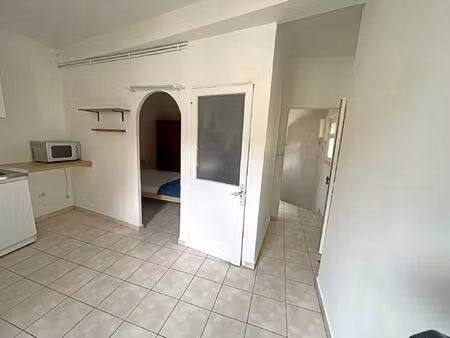 location appartement 1 pièce 21 m² à montpellier (34000)