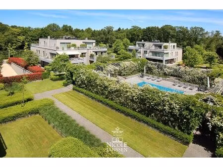 prachtig gelijkvloers appartement