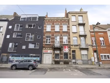 opbrengsteigendom met renovatiepotentieel in anderlecht