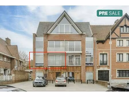instapklaar appartement te koop nabij centrum kortrijk!