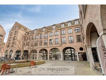 mooi 1-slaapkamer appartement met parking aan het overbekeplein.