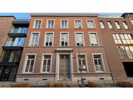 stijlvol nieuwbouwappartement van 180 m² met veranda en privatieve tuin in hartje sint-tru