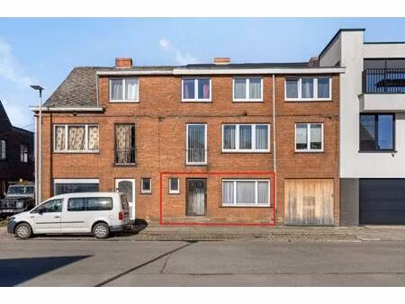 gelijkvloers appartement met 2 slaapkamers nabij het centrum