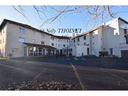 dépt 63  orcines  bar  hötel  restaurant  32 chambres  salle