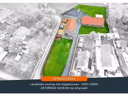 authentieke woning op 3060 m² in landelijke omgeving met 5 slaapkamers en 2 ruime bijgebou