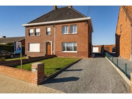 halfopen woning op topligging te dentergem