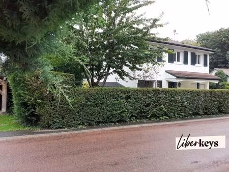 maison familiale  7 pièces à longpont sur orge (lotissement du pré fleury)