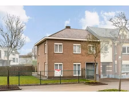 halfopen woning op 3a58 in het prachtige kanne