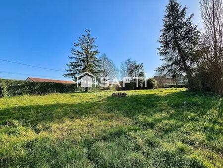 vente terrain 540 m² la chapelle-saint-laurent (79430)