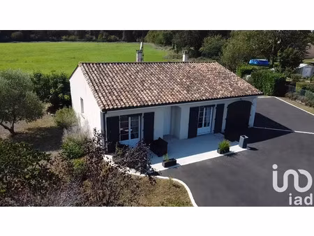 maison traditionnelle à dirac (16410)