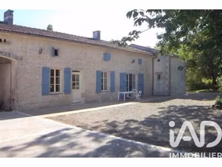 maison de village à verdille (16140)