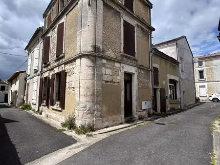 maison de ville à ruelle-sur-touvre (16600)