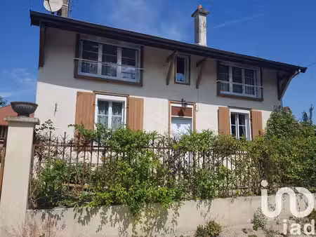 maison de village à mailly-le-camp (10230)