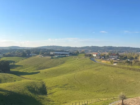 authentique ferme avec piscine au calme