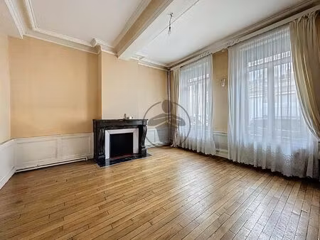 vente maison de ville 8 pièces 220 m2 à saint-quentin