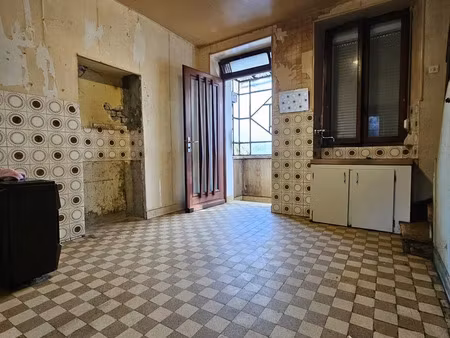 maison à thil (54880)