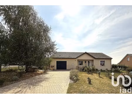 pavillon à cutry (54720)