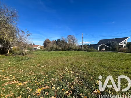 terrain à arbusigny (74930)