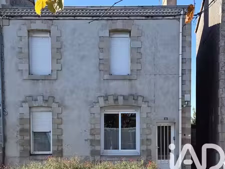 maison de village à saint-pierre-des-échaubrognes (79700)