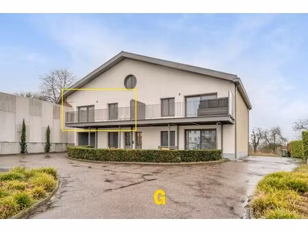 appartement te koop in bilzen-hoeselt met 2 slaapkamers