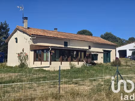 maison de campagne à adriers (86430)