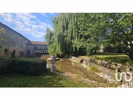 maison de village à lizant (86400)