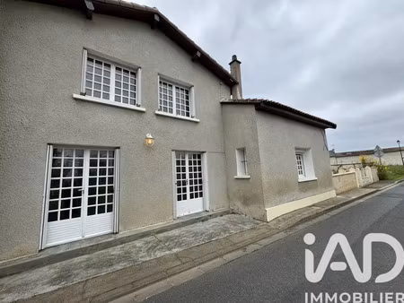 maison à vézières (86120)