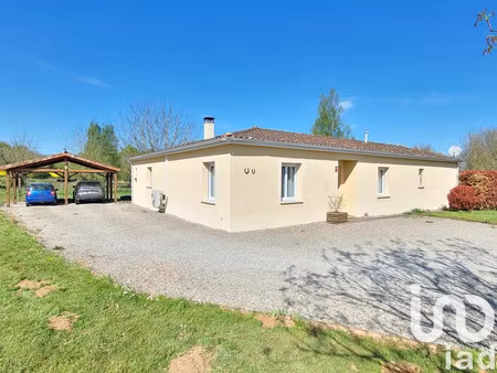 maison à voulême (86400)