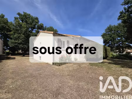 maison à saint-léger-de-montbrun (79100)
