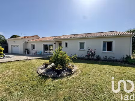 maison à azay-sur-thouet (79130)