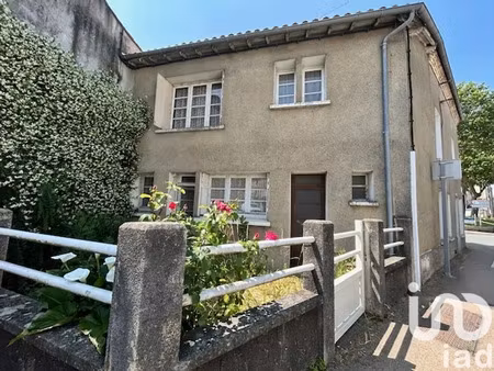 maison à la chapelle-saint-laurent (79430)