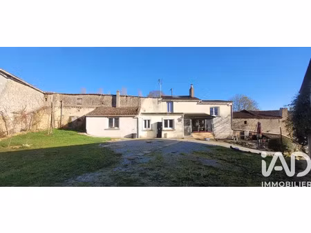 maison de campagne à saint-loup-lamairé (79600)