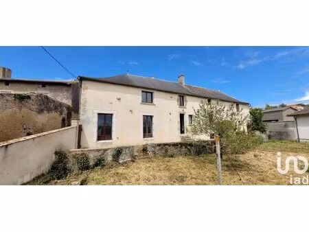 maison de village à louin (79600)