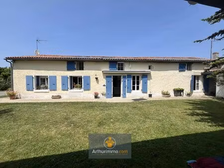 vente maison 8 pièces 200 m2 à saint-cyr-du-doret