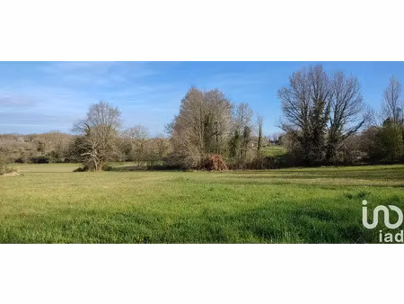 terrain à bâtir à hautefort (24390)