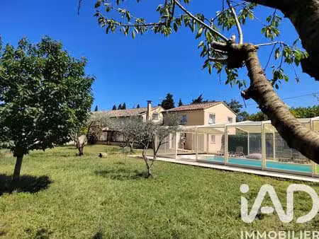 ferme à camaret-sur-aigues (84850)