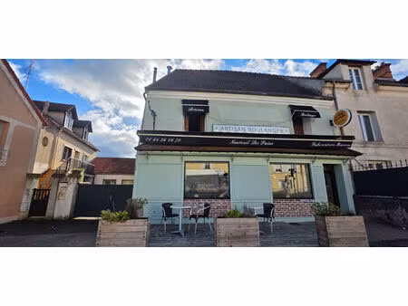 vente murs  419.00m²  nanteuil