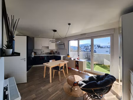 vente appartement 2 pièces  42.71m²  couëron