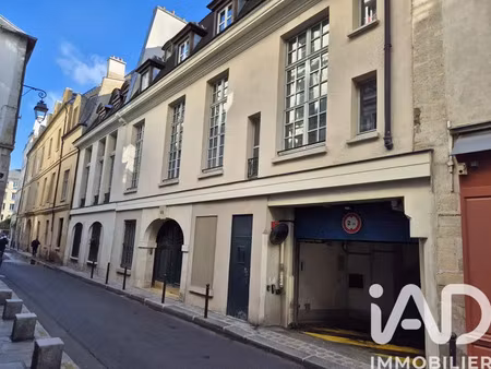 parking à paris (75004)