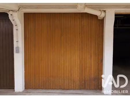 parking à paris (75011)